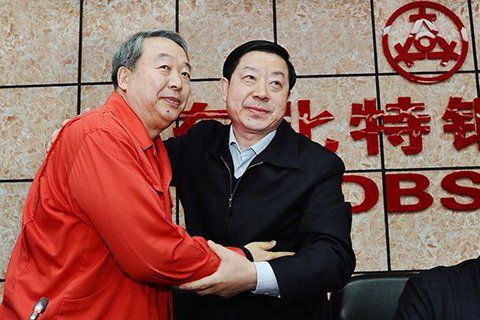特鋼董事長上吊