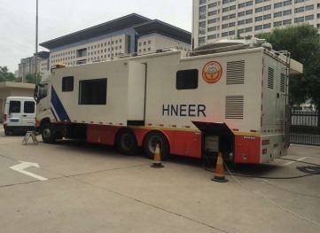 超級地震車亮相