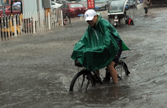 北京暴雨拉響洪水預警
