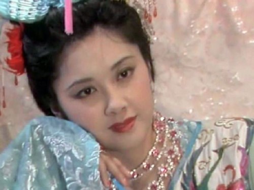 朱琳在《西游記》中扮演女兒國國王