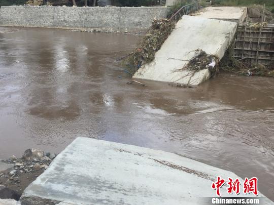 甘南多地遭遇暴雨冰雹強對流天氣