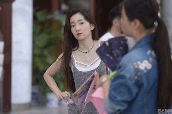中戲開學(xué)美女如云