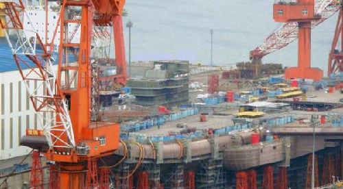 首艘國產航母已開始安裝艦島