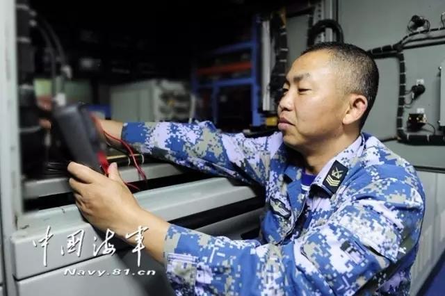 航母男神集體曝光