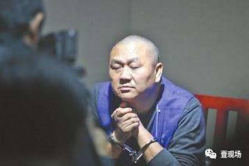 劫犯成億萬富豪