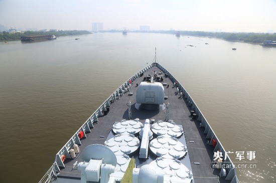 中國(guó)海軍抵達(dá)越南