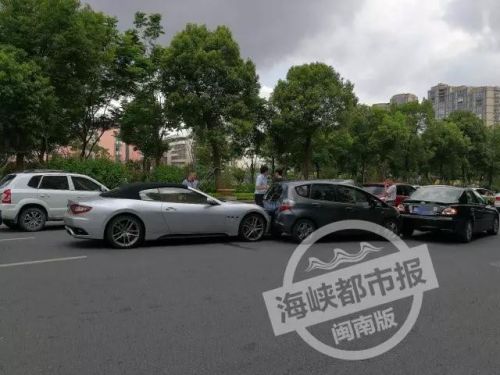 泉州6車追尾車禍現場