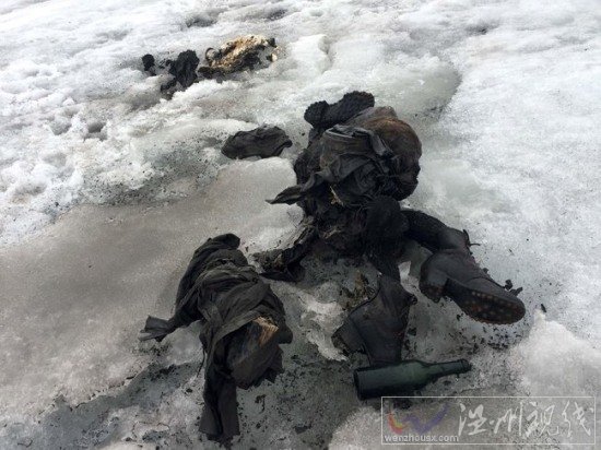 夫婦遺體現身冰川