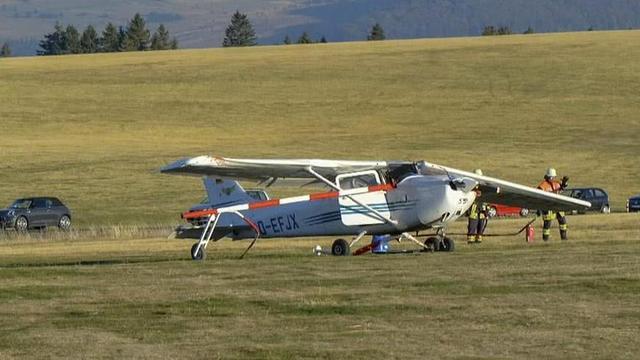 德國飛機(jī)開進(jìn)人群造成3人死亡5人受傷