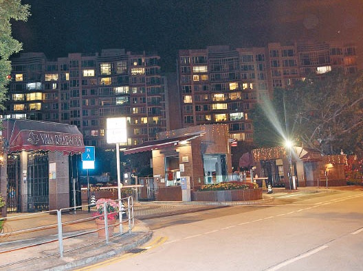 林嶺東在馬鞍山家中昏迷，妻子報警求助。