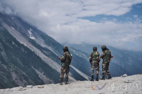 印媒:中國軍隊在印度士兵射程內