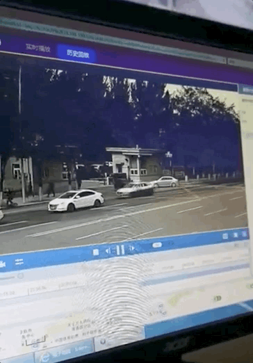 遼寧一兩輪機(jī)動(dòng)車街頭爆炸動(dòng)態(tài)圖